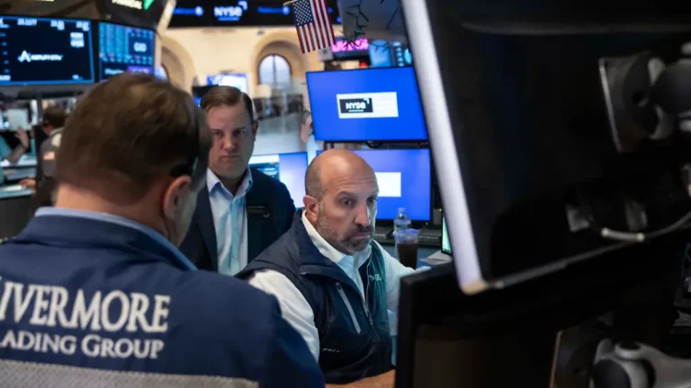 US Anleger fürchten Zinserhöhung: Fed Chef Warsh dämpft Kauflaune an der Wall Street