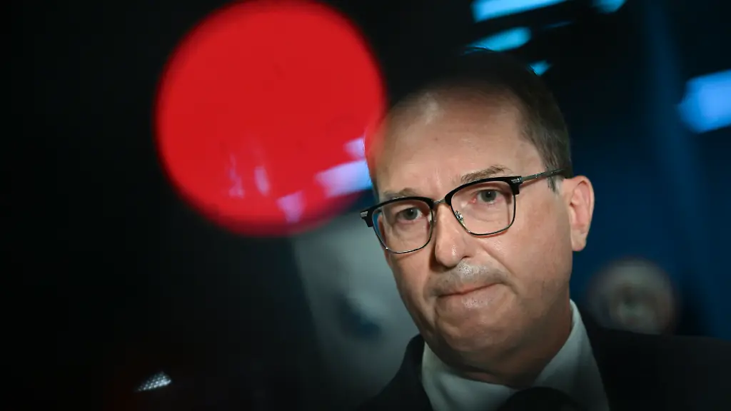 In alle Richtungen ermitteln: Dobrindt nennt Leipziger Drohnenvorfall hybrides Anschlagsszenario