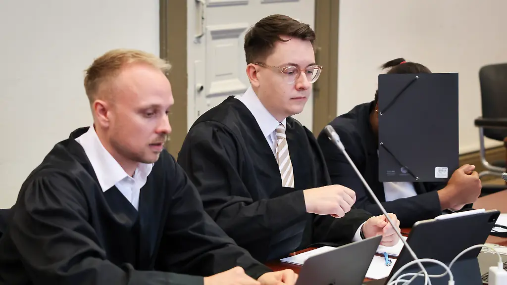 Berichtet von Tötungsfantasien: Frau gesteht tödlichen Messerangriff auf Ex Freund