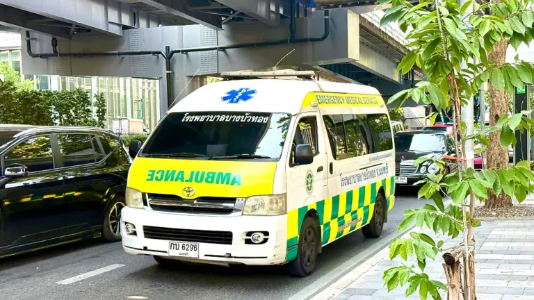 Von starker Brandung erfasst: Deutscher Tourist stirbt bei Badeunfall auf Phuket