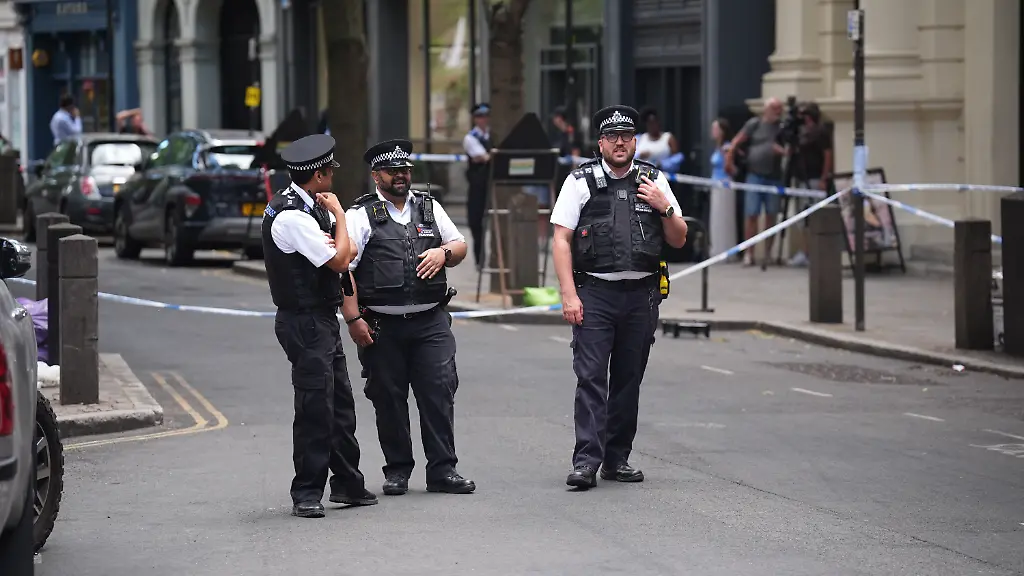 Eine Frau festgenommen: Vier Menschen in London bei Angriff verletzt