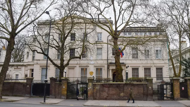 Verschlechterung der Beziehung: Russland zieht Botschafter aus London ab