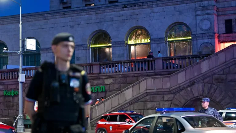 Explosion in Moskauer Restaurant: Russische Botschaft macht Selenskyjs Terrorbande für Anschlag verantwortlich