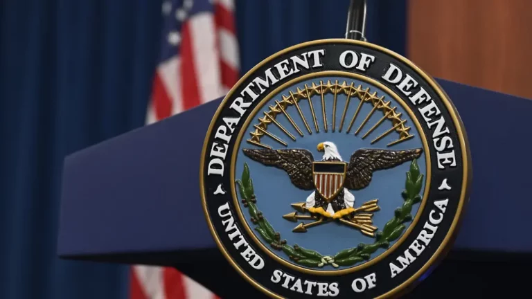 Alle zu ungehorsam? Pentagon schmeißt Führungsriege von US Militärzeitung Stars and Stripes raus