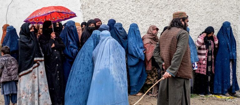 Kommentar zur Taliban Herrschaft in Afghanistan: Zeit für eine klare Haltung
