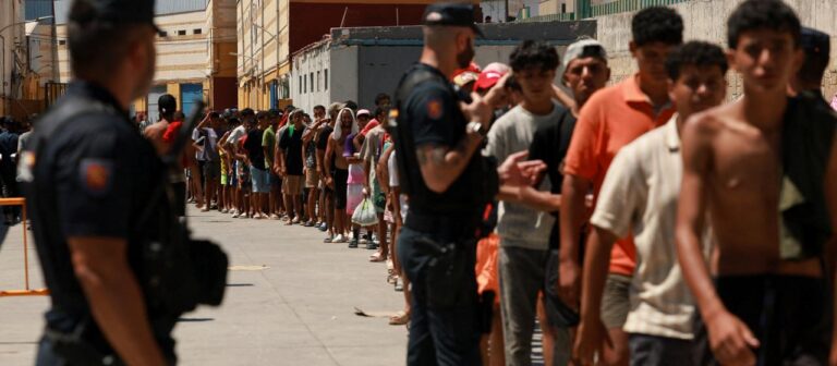 EU Migrationspolitik: Mit Faktenchecks gegen neue Ceuta Gerüchte