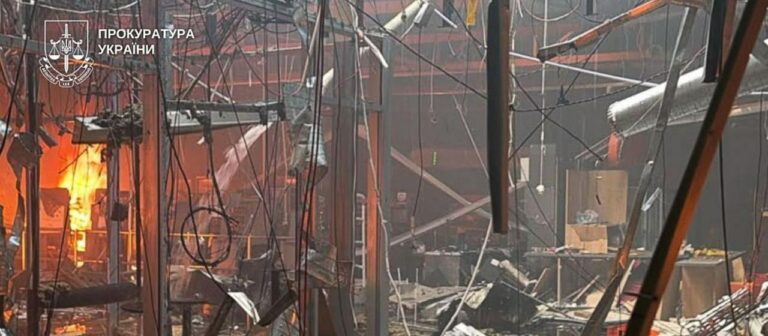 Tote und Verletzte nach Angriffen auf ukrainisches Einkaufszentrum