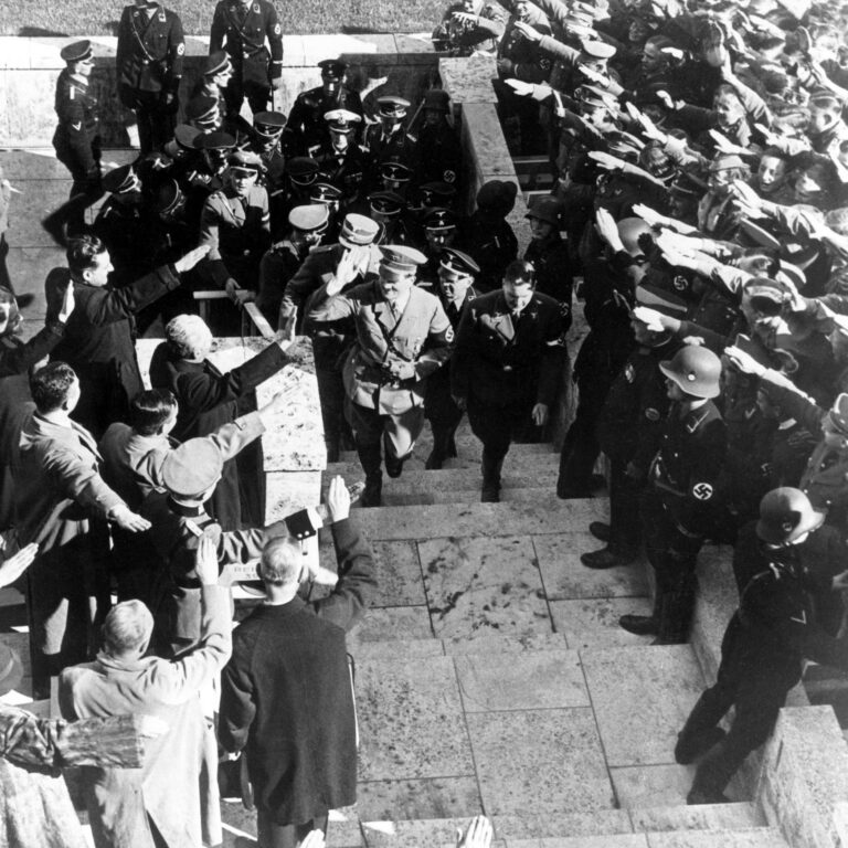 Berlin 1936: Olympia unterm Hakenkreuz