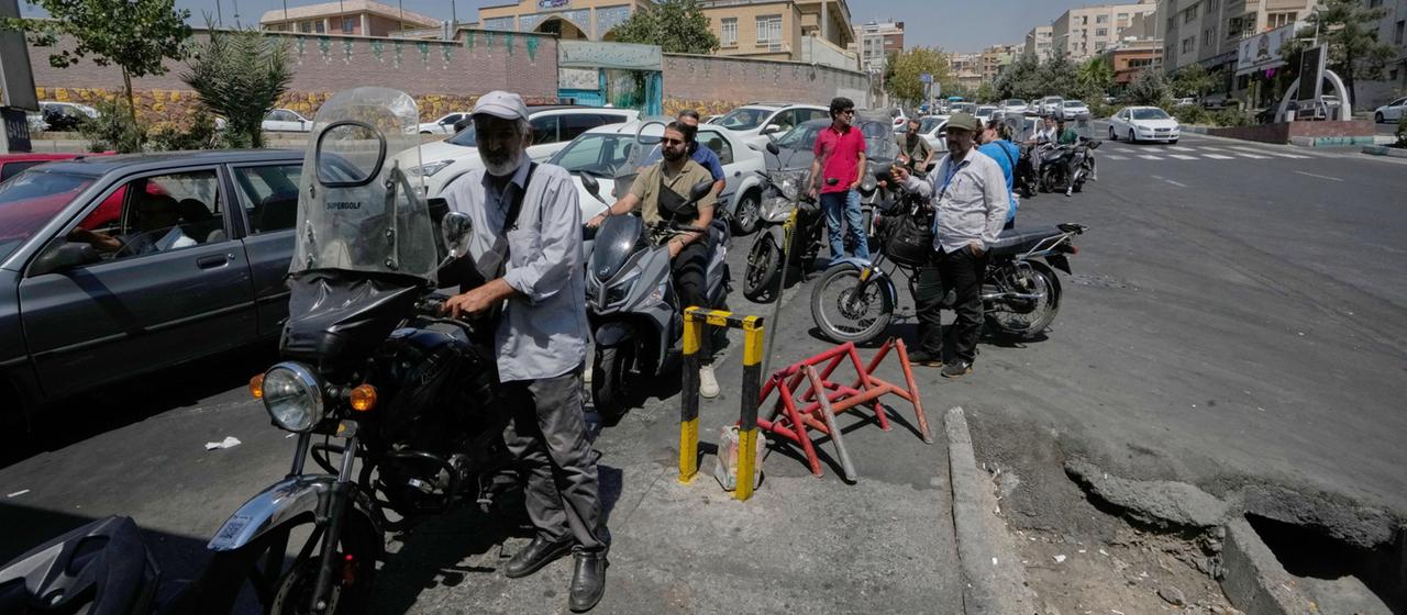 Iran räumt wirtschaftliche Kriegsfolgen ein, dennoch kein Einlenken