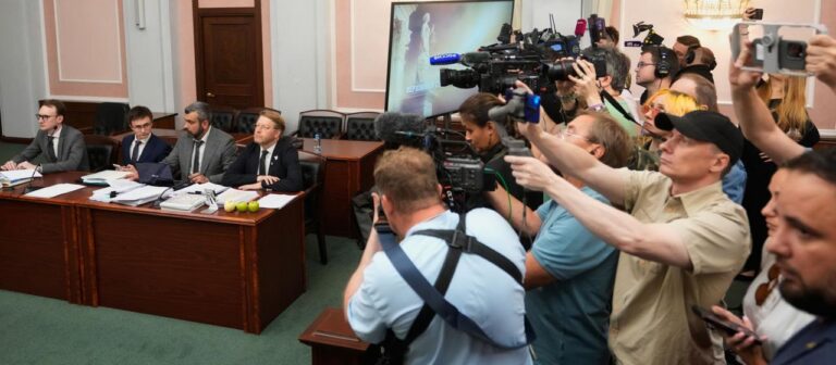 Russische Oppositionspartei kämpft gegen den Wahlausschluss