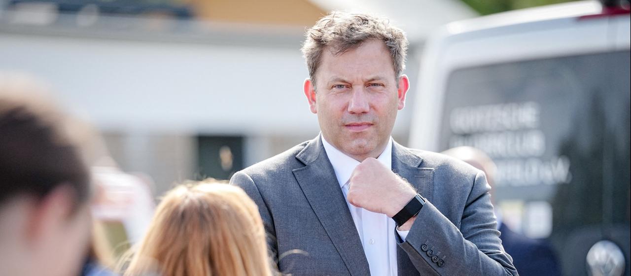 Vor der Landtagswahl: Klingbeil beim Wahlkampf in Sachsen-Anhalt