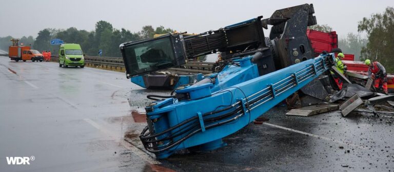 Unfall bei Kamen: A2 bis zum Abend in beide Richtungen gesperrt