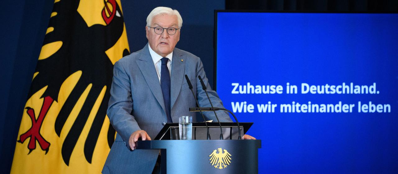 Rede über Zuwanderung: Steinmeier fordert Absage an völkische Ideologie