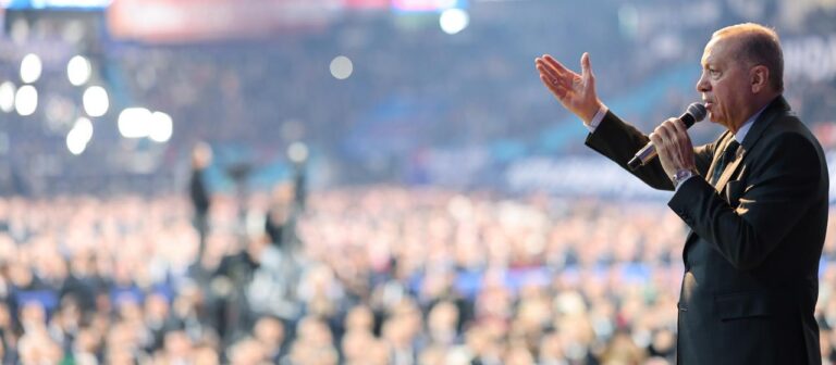 Vom Hoffnungsträger zur Machtmaschine: Erdogans AKP wird 25