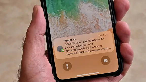 Warntag als Probe für den Katastrophenfall, Lohnerhöhung, Gartenarbeit