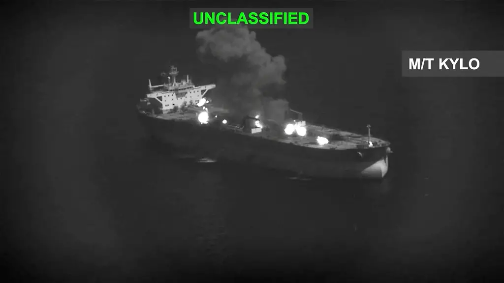 Wohl mehrere Tanker getroffen: Iran und USA beschießen gegenseitig Schiffe