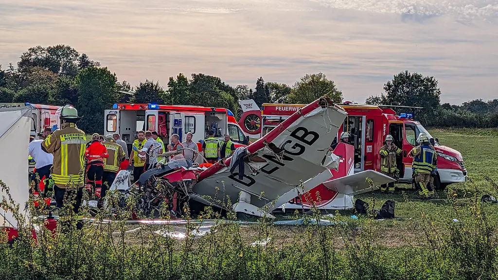 Unglück bei Luftsport Fest: Kleinflugzeug stürzt in Hessen ab, zwei Tote