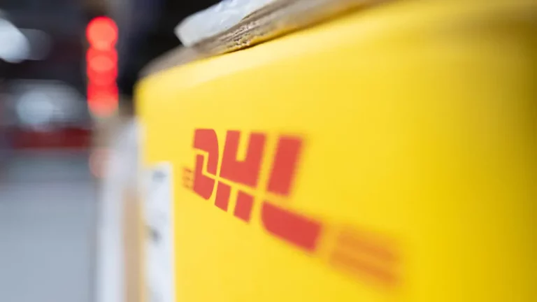 Gefährlicher Paketfund: DHL Zentrum nach Quecksilberverdacht evakuiert