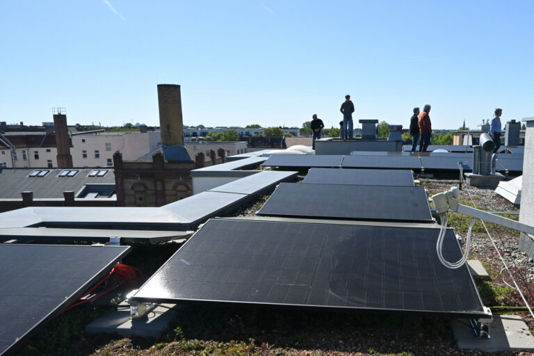 SFV veröffentlicht Beratungspaket für Solaranlagen auf Mehrfamilienhäusern
