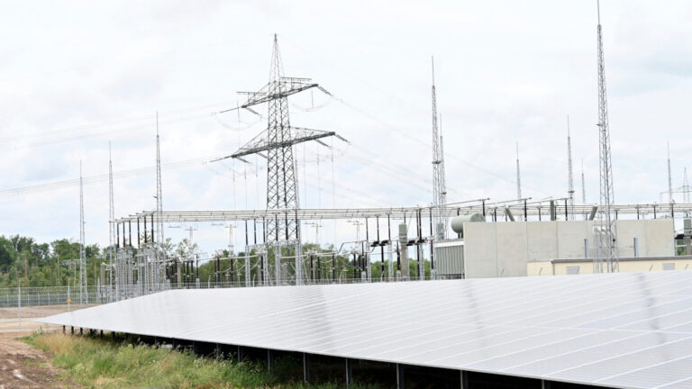 Studie zeigt: Vorhandene Netze haben Platz für 150 Gigawatt mehr Solarstromleistung