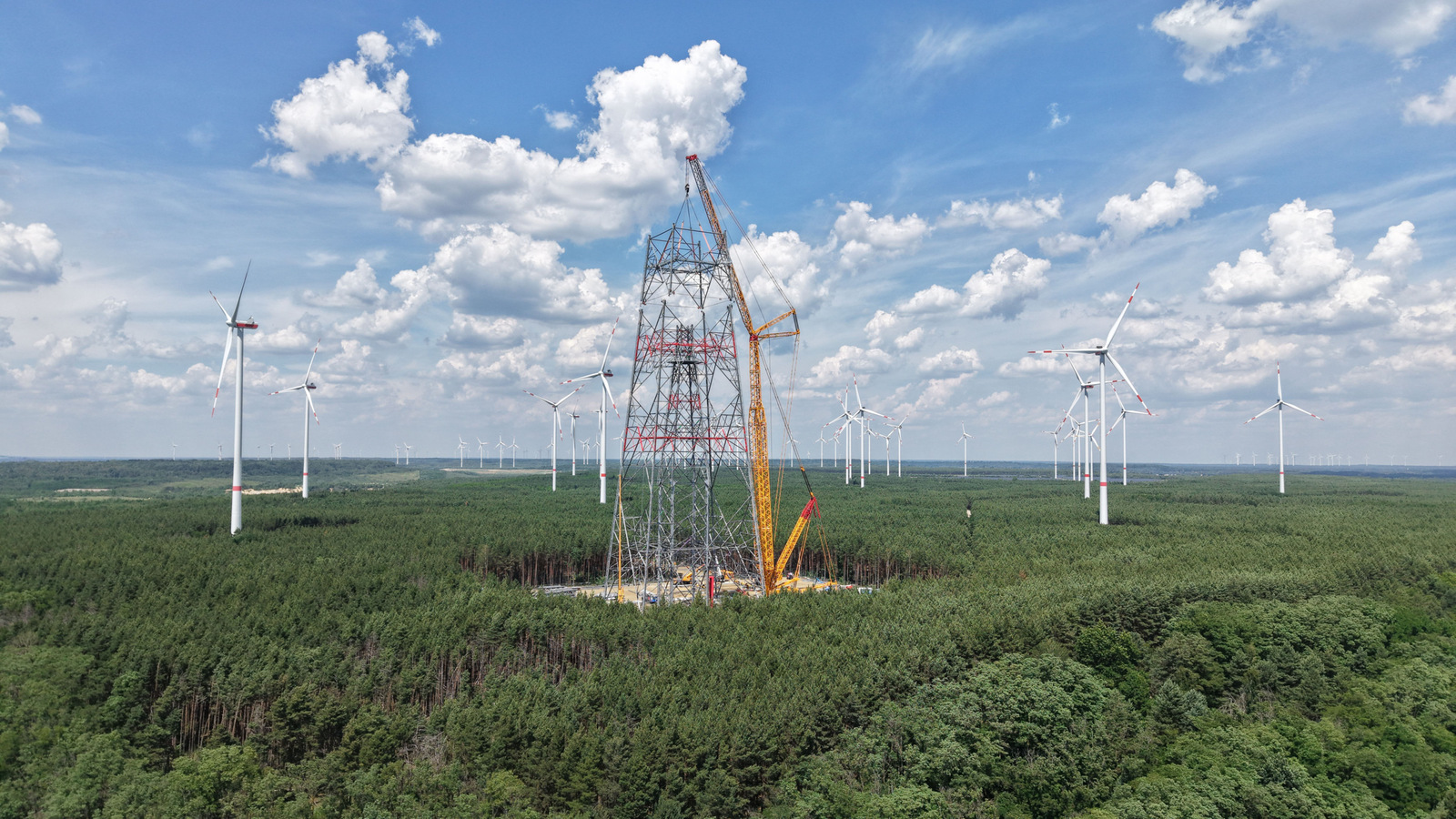 Rekordturbine in voller Statur: 365 Meter bis zur Blattspitze, 63 Prozent mehr Ertrag