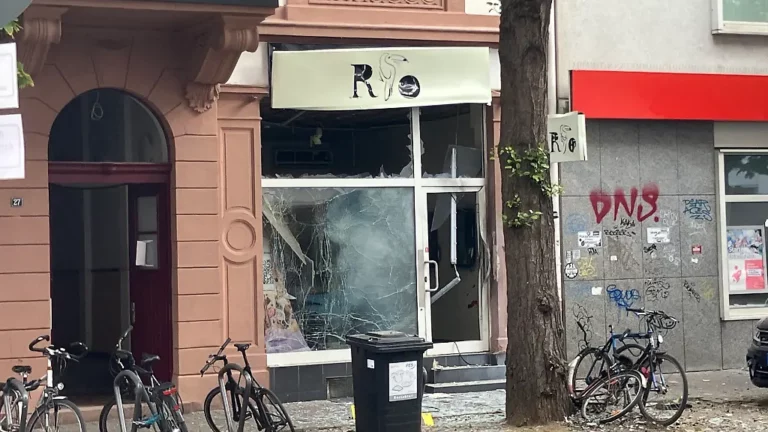 Eine Person festgenommen: Zwei Explosionen erschüttern Frankfurt erneut