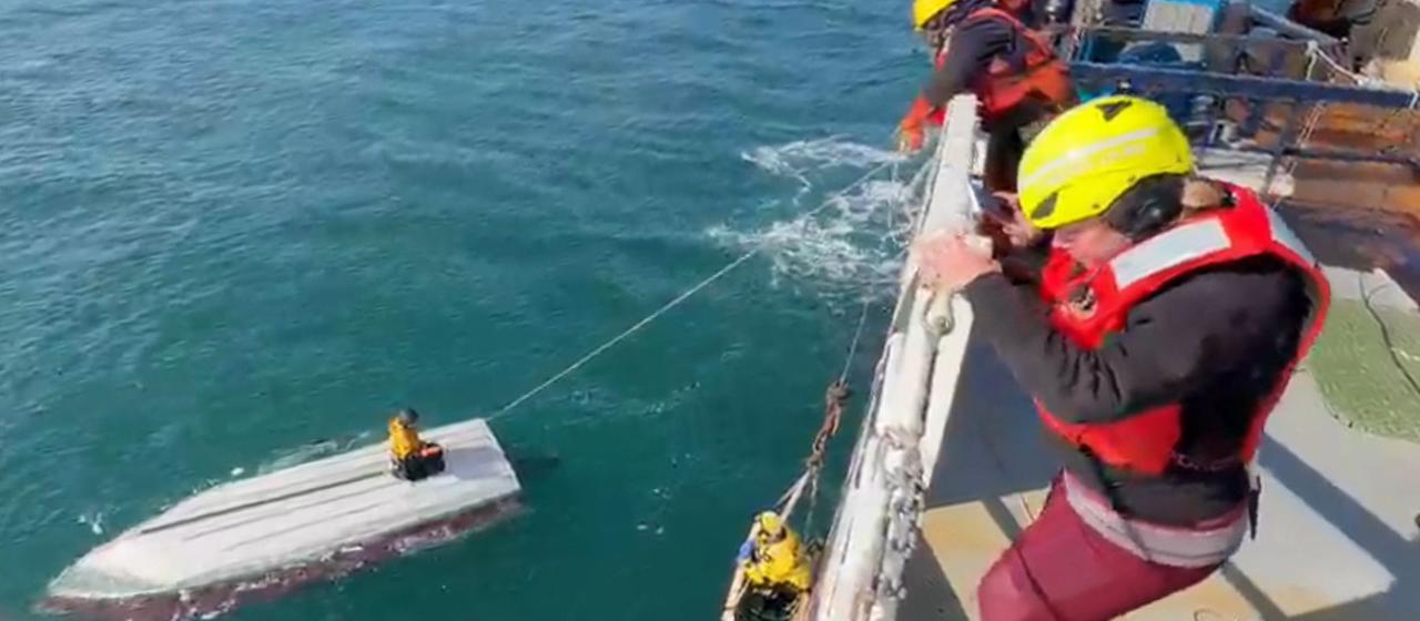 Alaska: 15 Jähriger nach Tagen auf gekentertem Boot gerettet