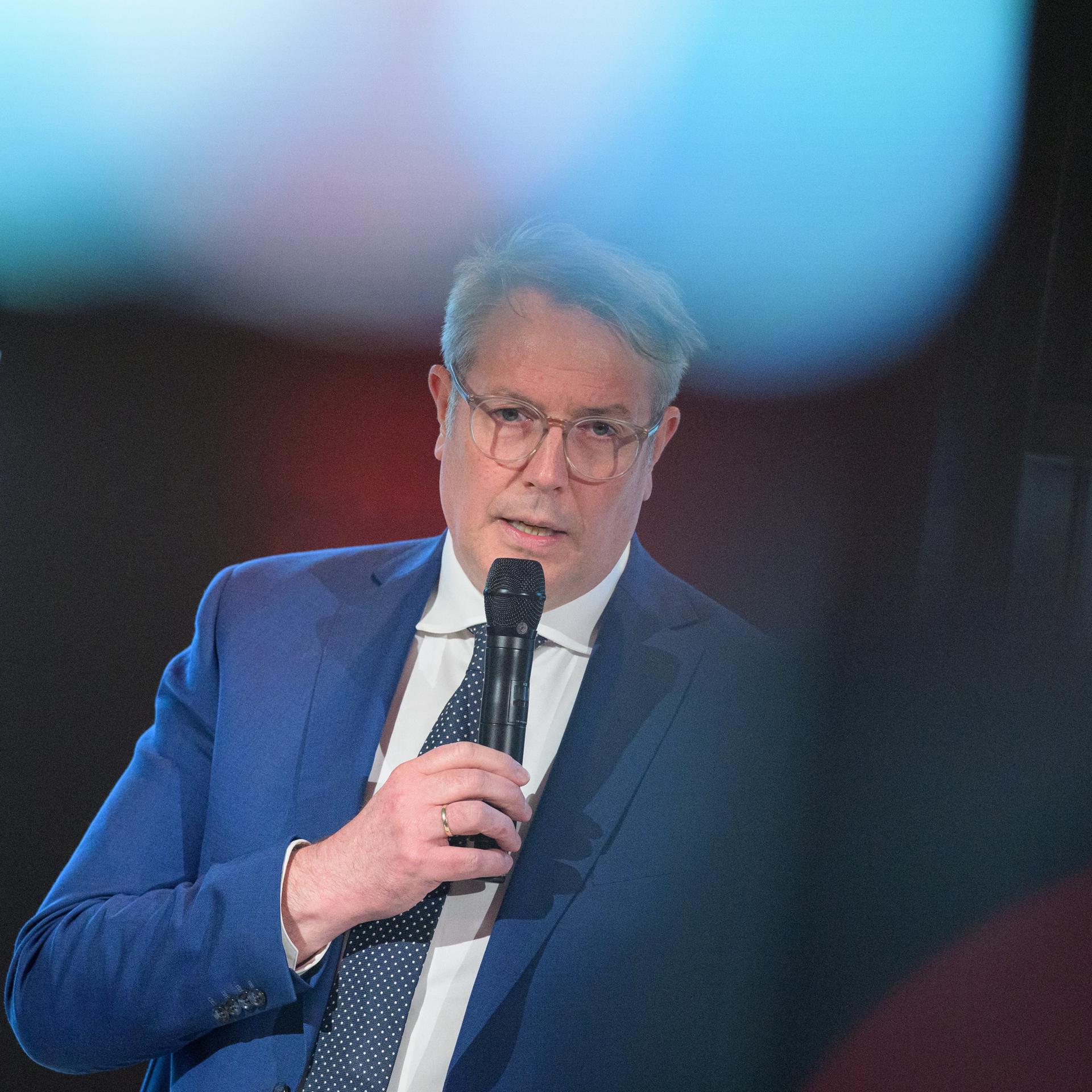 SPD Vize Schweitzer: Bundespolitik war wohl wahlentscheidend