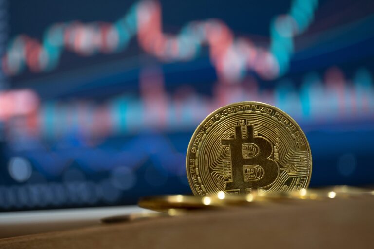 Bitcoin vor 80000 US Dollar, Krypto Markt dreht auf Greed