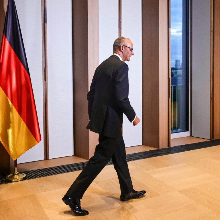 Kanzlerkrise: Wie Merz um sein Amt kämpft