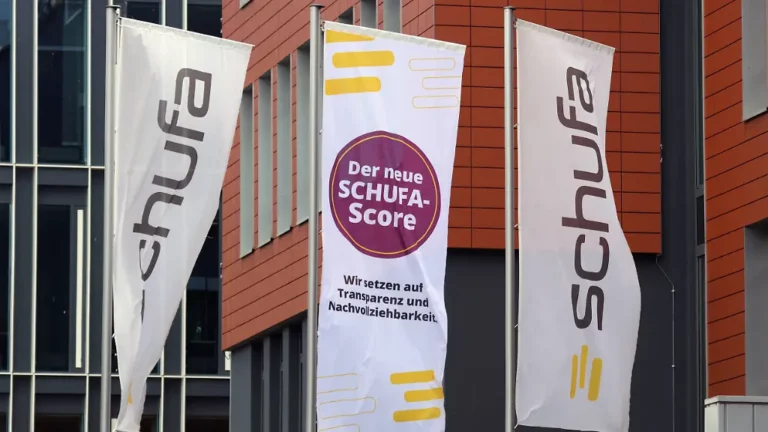 Verbraucherschützer enttäuscht: Bericht zeigt, dass Schufa mit unsichtbaren Bonitäts-Scores arbeitet