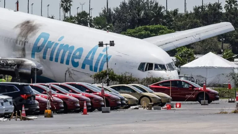 Frachtflugzeug Absturz in Miami: Cockpit Aufzeichnungen werfen Fragen zum Verhalten der Piloten auf