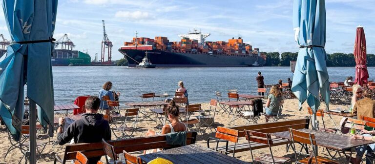 Wirtschaftsinstitute heben Wachstumsprognosen an