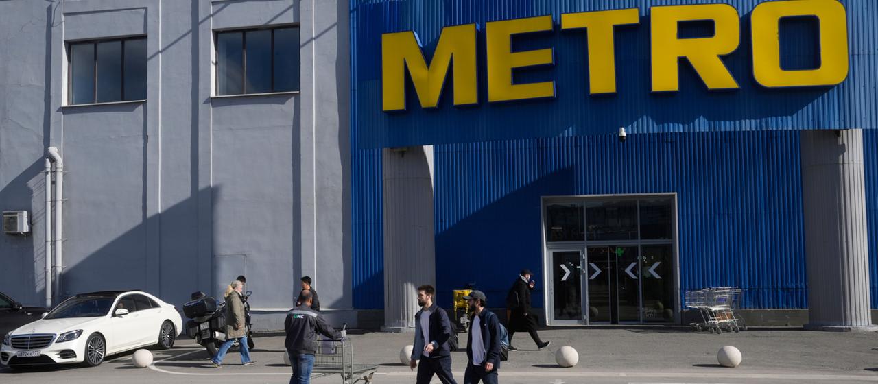 Zwangsverwaltung: Metro distanziert sich von bisherigem Russland Chef