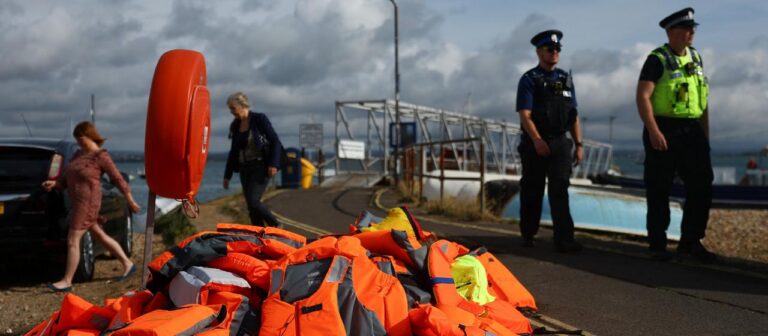 Seenotretter in England Ziel rechter Anfeindungen