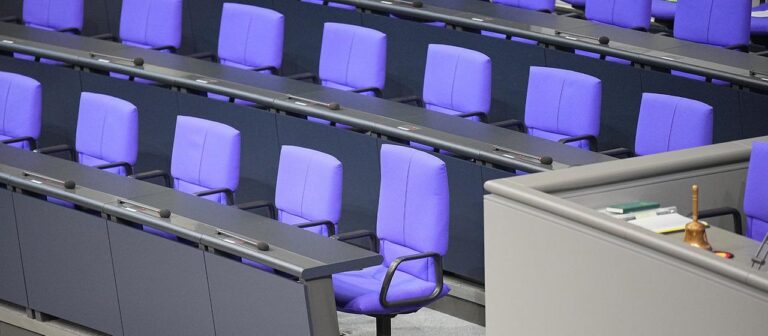 Wie mit Durchstechereien Politik gemacht wird
