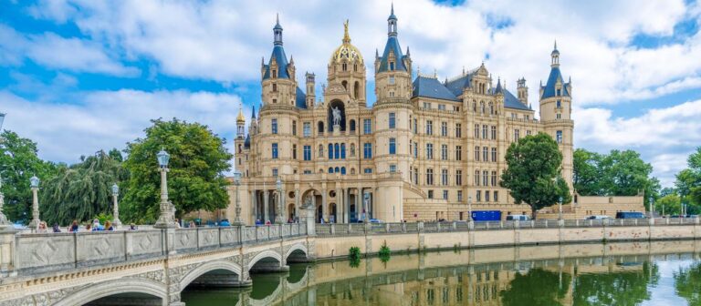 ARD Vorwahlumfrage für Mecklenburg Vorpommern: AfD klar vor SPD