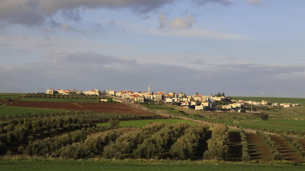 Maskierte umstellen Fahrzeug: Israelische Siedler attackieren EU Diplomaten im Westjordanland
