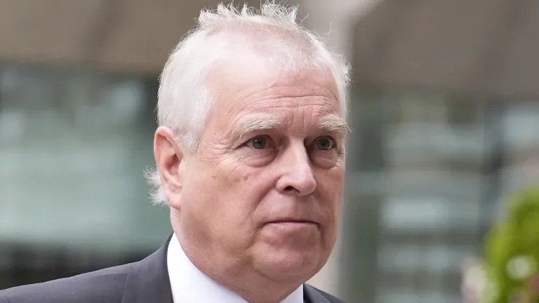 War die Hausdurchsuchung rechtens? Andrew Mountbatten Windsor klagt gegen die Polizei