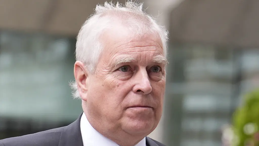 War die Hausdurchsuchung rechtens? Andrew Mountbatten Windsor klagt gegen die Polizei