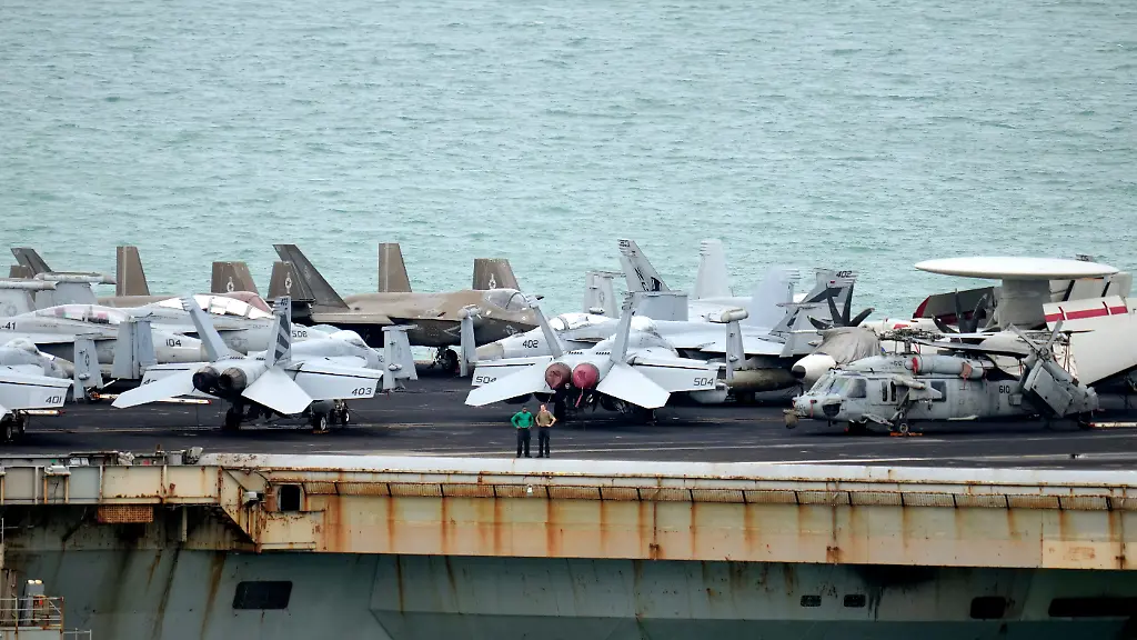 Acht Suizidversuche an Bord: US Flugzeugträger USS Lincoln kehrt nach Nahost Einsatz zurück