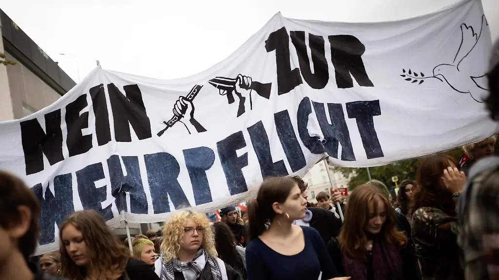 Vorbild Frankreich? Deutsche Behörden erwarten Großdemolage an Halloween