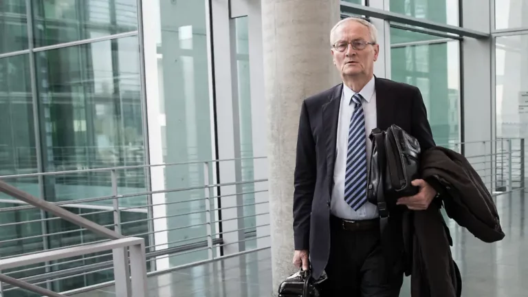 Britische Geheimdienste nach Festnahme von August Hanning besorgt