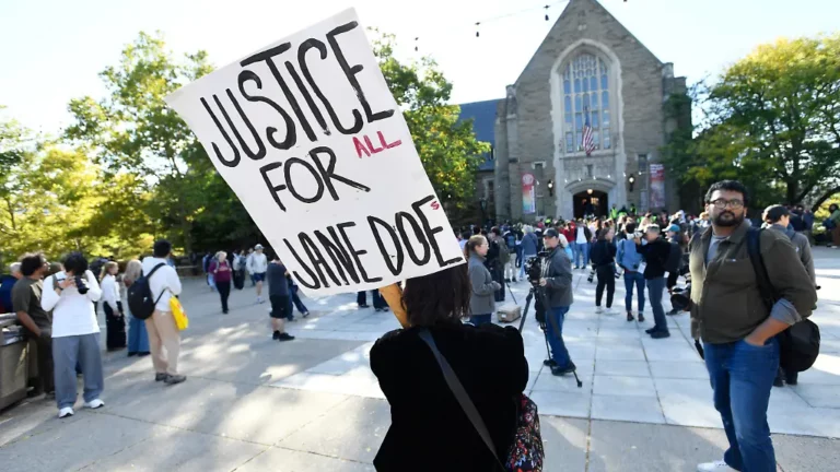 Nach mutmaßlicher Vergewaltigung: Der Druck auf die Elitehochschule Cornell wächst weiter
