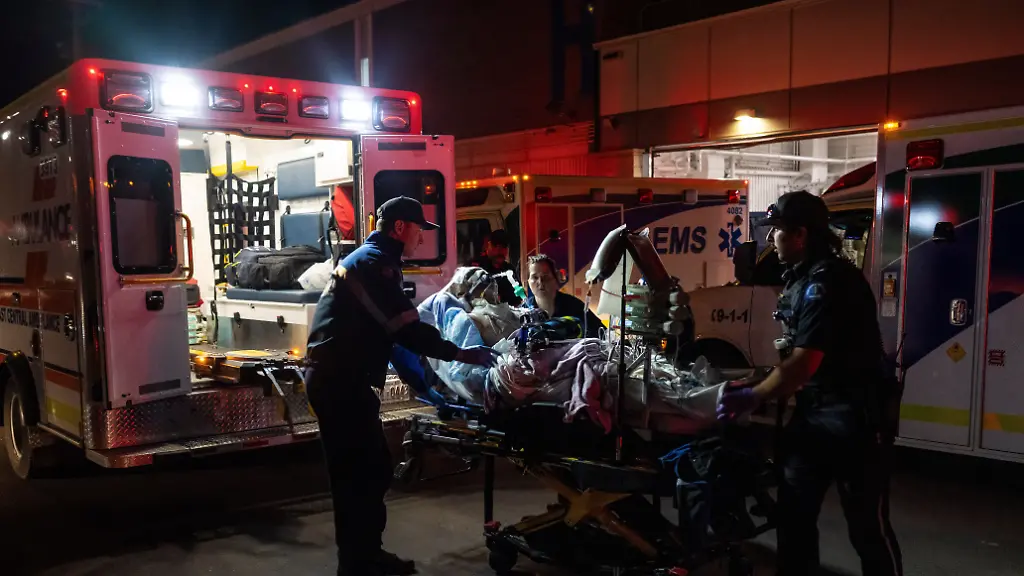 Dutzende Verletzte: Mindestens vier Tote bei Feuer auf Militärbasis in Kanada