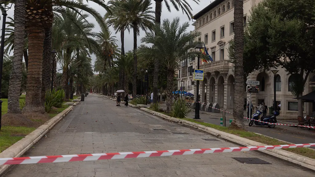 Flugausfälle, Schulen schließen: Auf Mallorca gilt die höchste Sturmwarnstufe