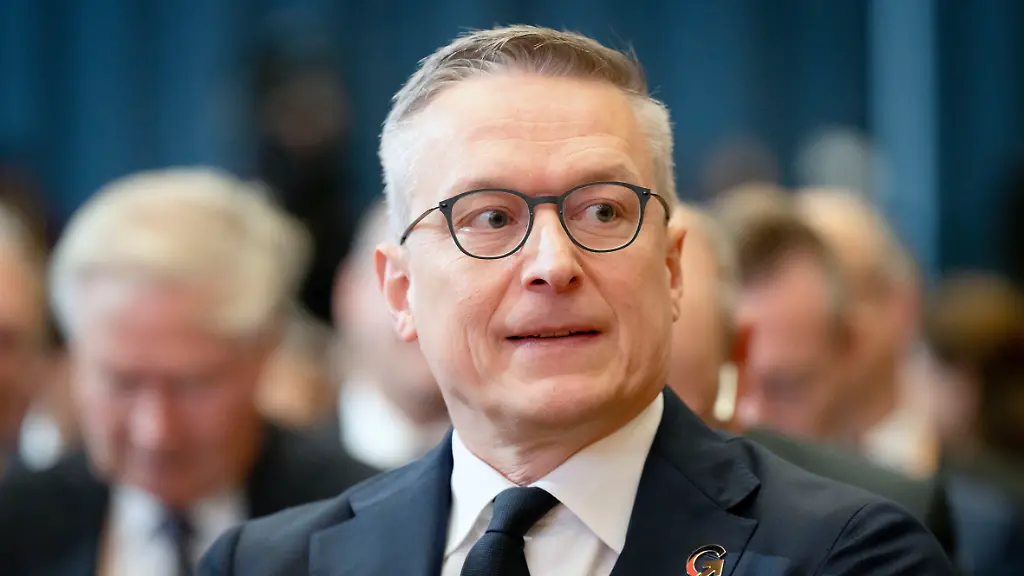 Geht um Geschwindigkeit: Digitalminister Wildberger will KI für Cybersicherheit einsetzen