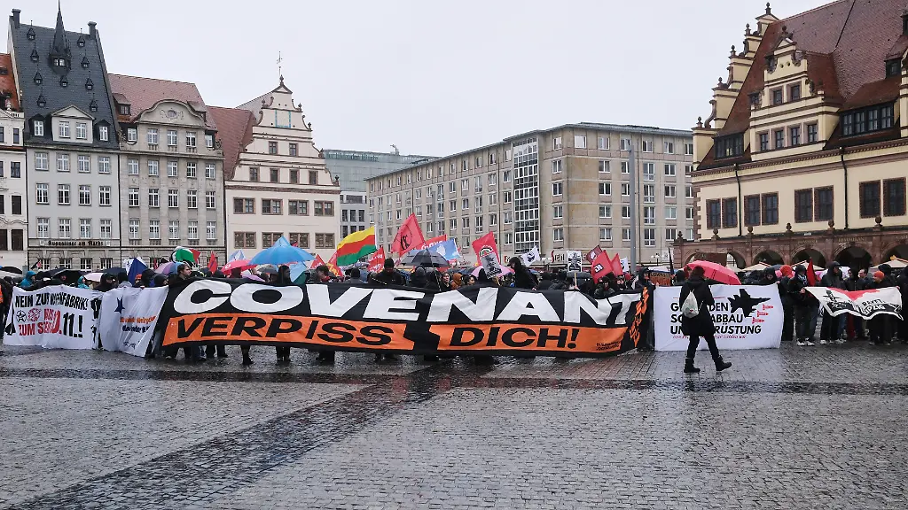 Protest gegen neuen US Rüstungsstandort in Leipzig