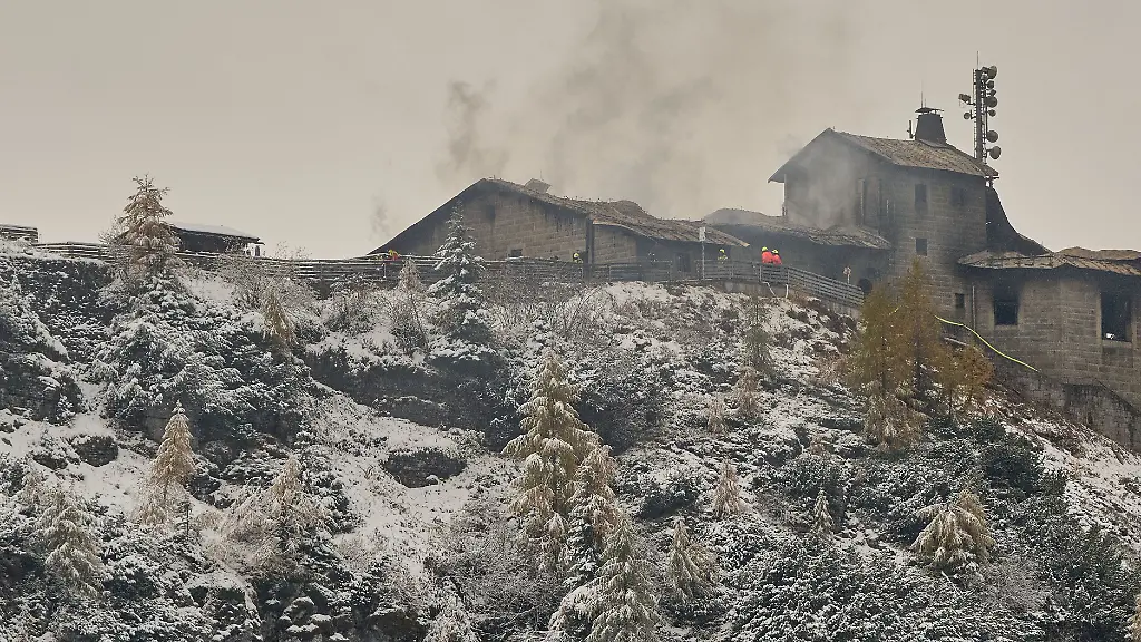 Feuer wieder aufgeflammt: In Hitlers Teehaus brannte es erneut zimmerhoch