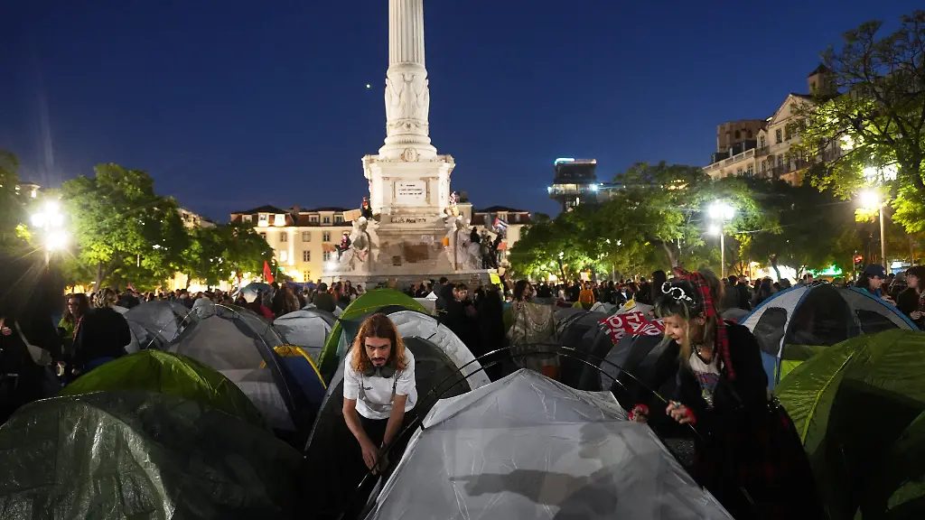 Proteste gegen Wohnungskrise: Polizei räumt Protestcamp in Lissabon
